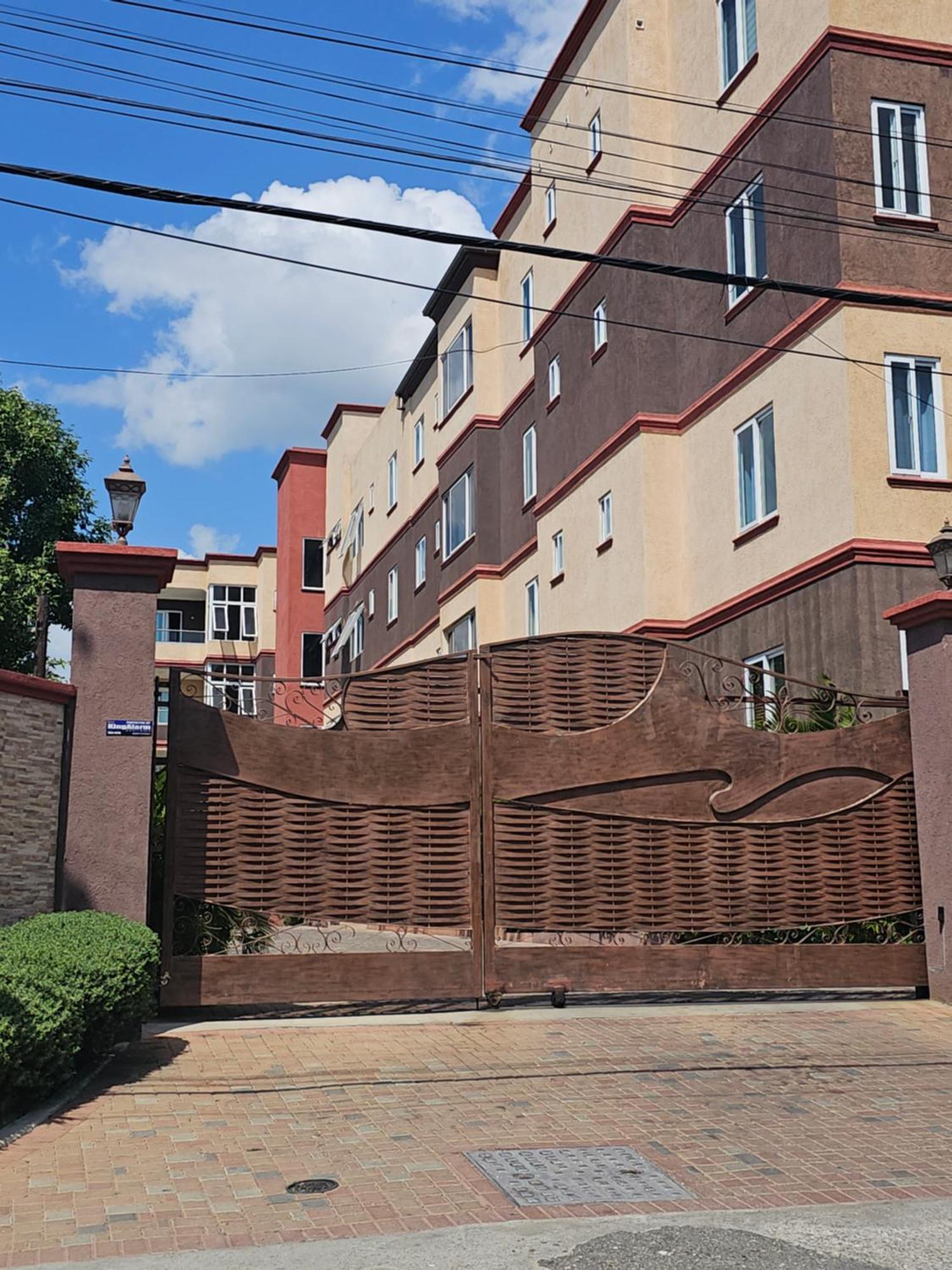 Ac Hotel Neighbors Luxury 1 Bedroom Uptown Kingston Apartment Zewnętrze zdjęcie
