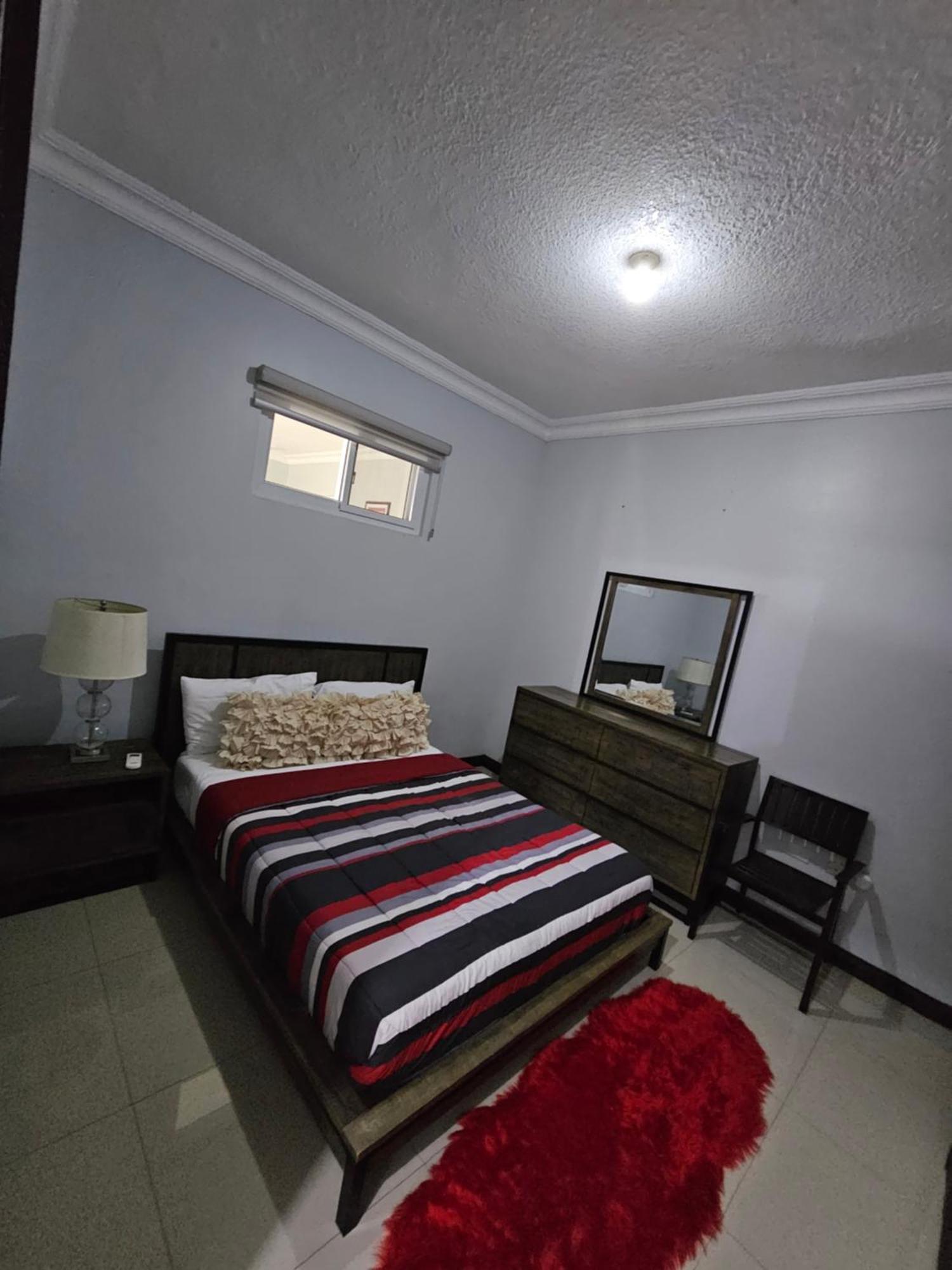 Ac Hotel Neighbors Luxury 1 Bedroom Uptown Kingston Apartment Zewnętrze zdjęcie
